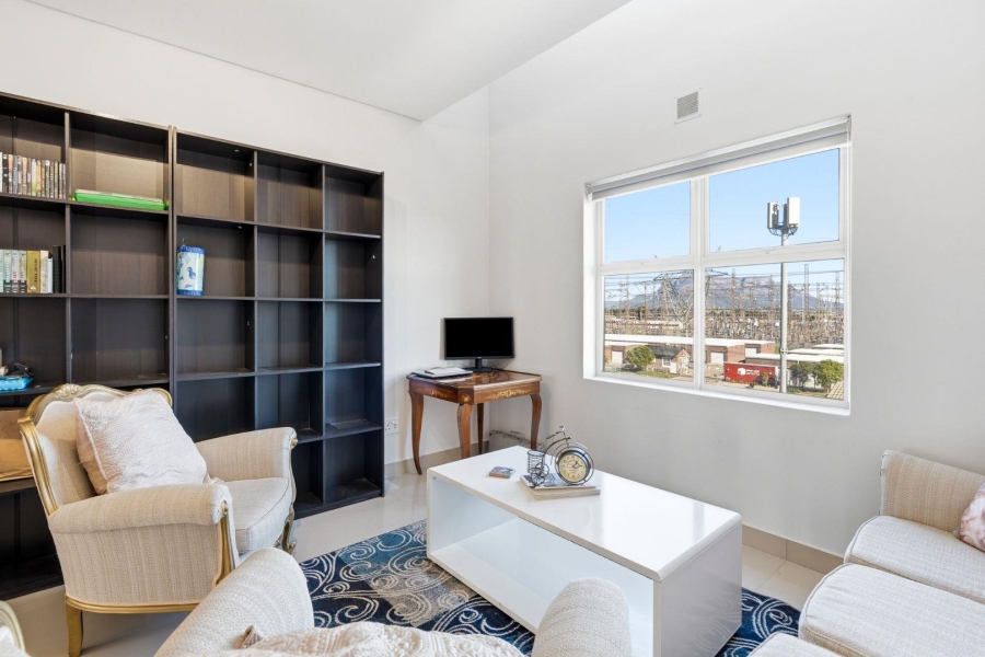 2 Bedroom Property for Sale in Edgemead Western Cape